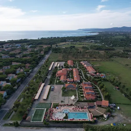 Rosa Dei Venti Aparthotel 4*